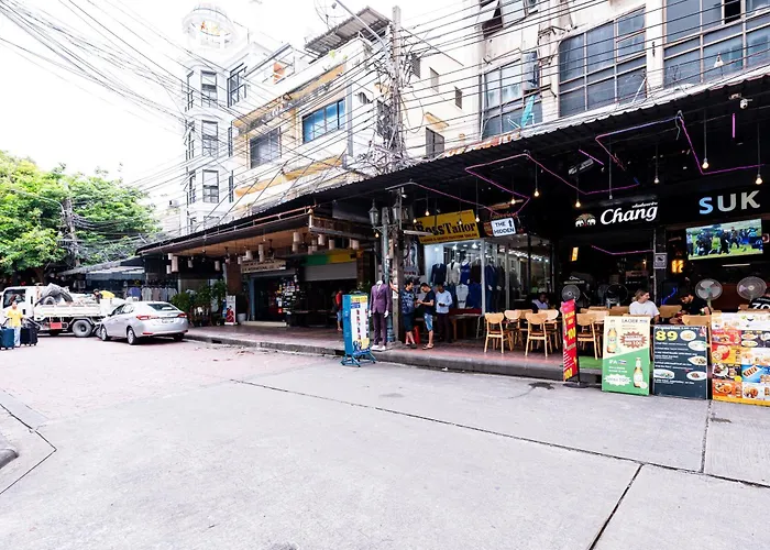 The Hidden Khaosen เดอะ ฮิดเด้น ตรอกข้าวสาร Bangkok